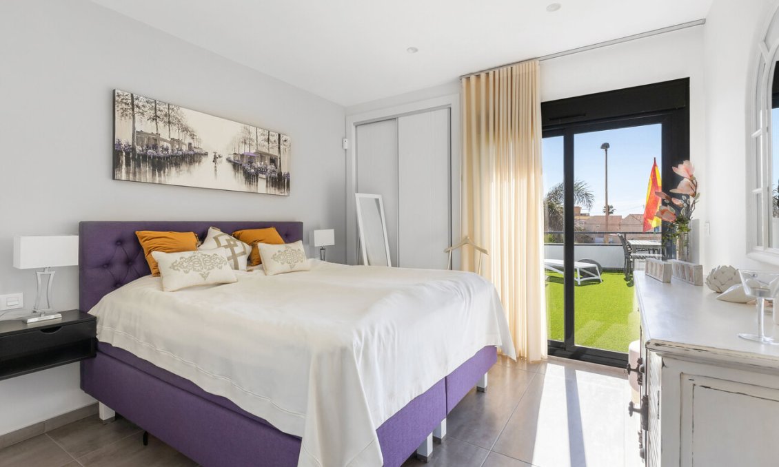 Segunda mano - Villa -
Torrevieja - Rosaleda