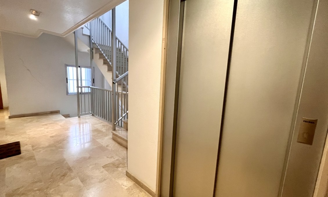 Használt Ingatlanok - Apartman -
Guardamar del Segura - Costa Blanca