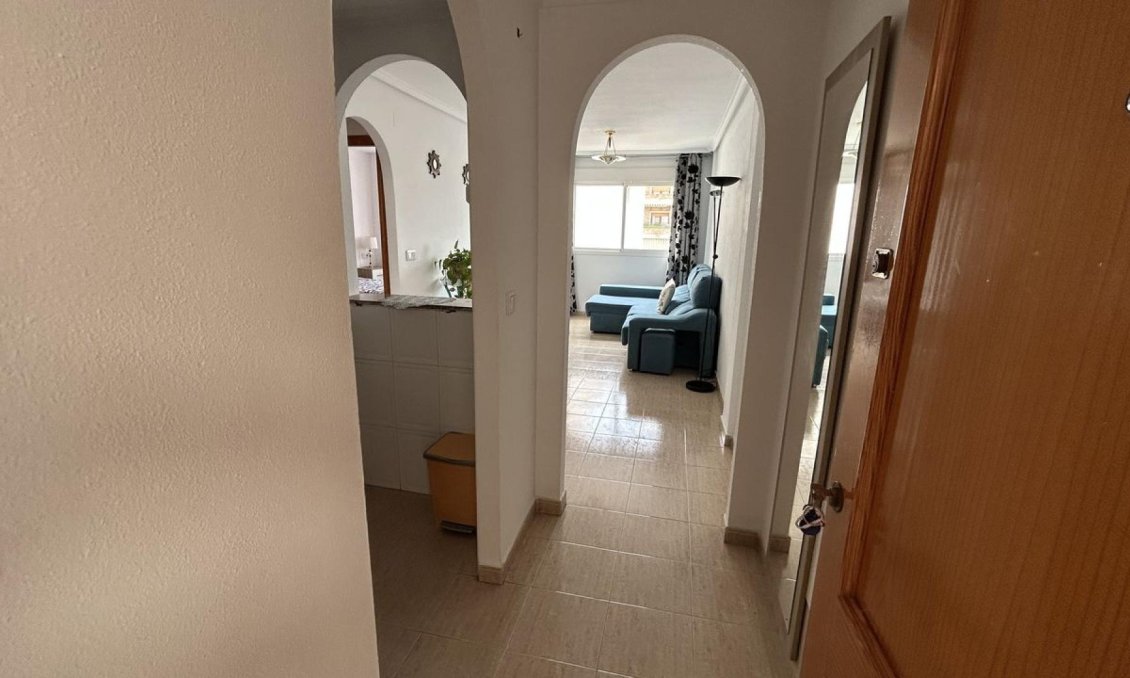 Wiederverkauf - Wohnung -
Torrevieja - Costa Blanca