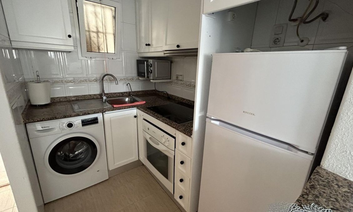 Wiederverkauf - Wohnung -
Torrevieja - Costa Blanca