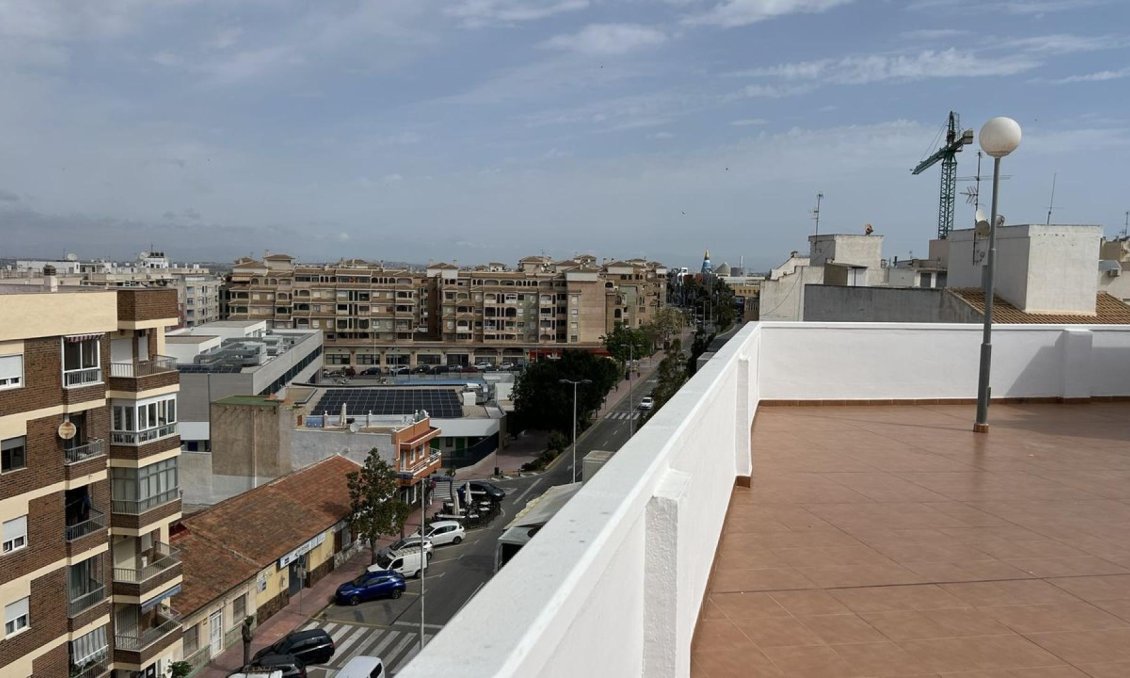 Wiederverkauf - Wohnung -
Torrevieja - Costa Blanca