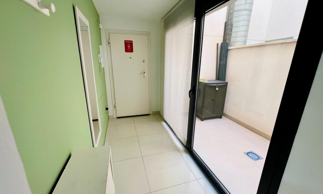 Segunda mano - Apartamento -
Torrevieja - Playa del Cura