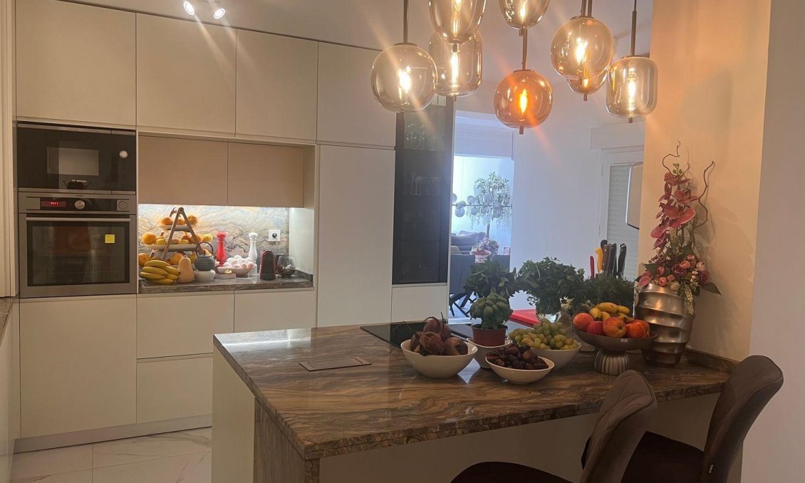 Resale - Apartment -
Torrevieja