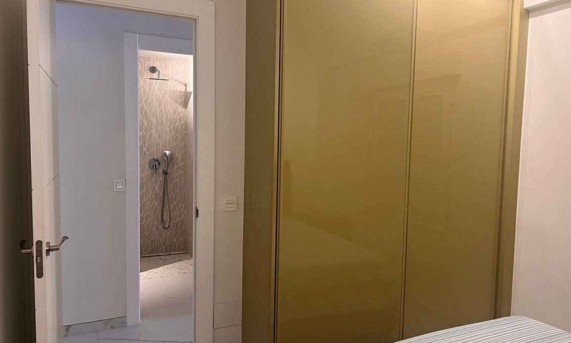 Resale - Apartment -
Torrevieja