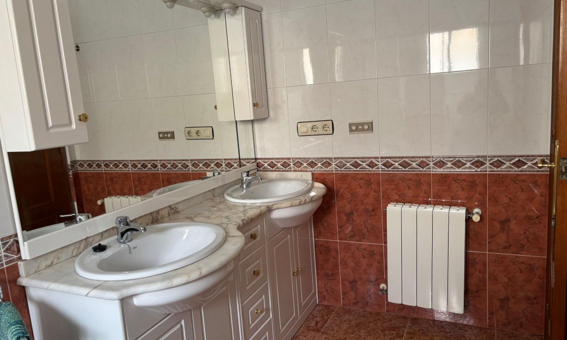 Segunda mano - Town House -
Formentera del Segura - Pueblo 5