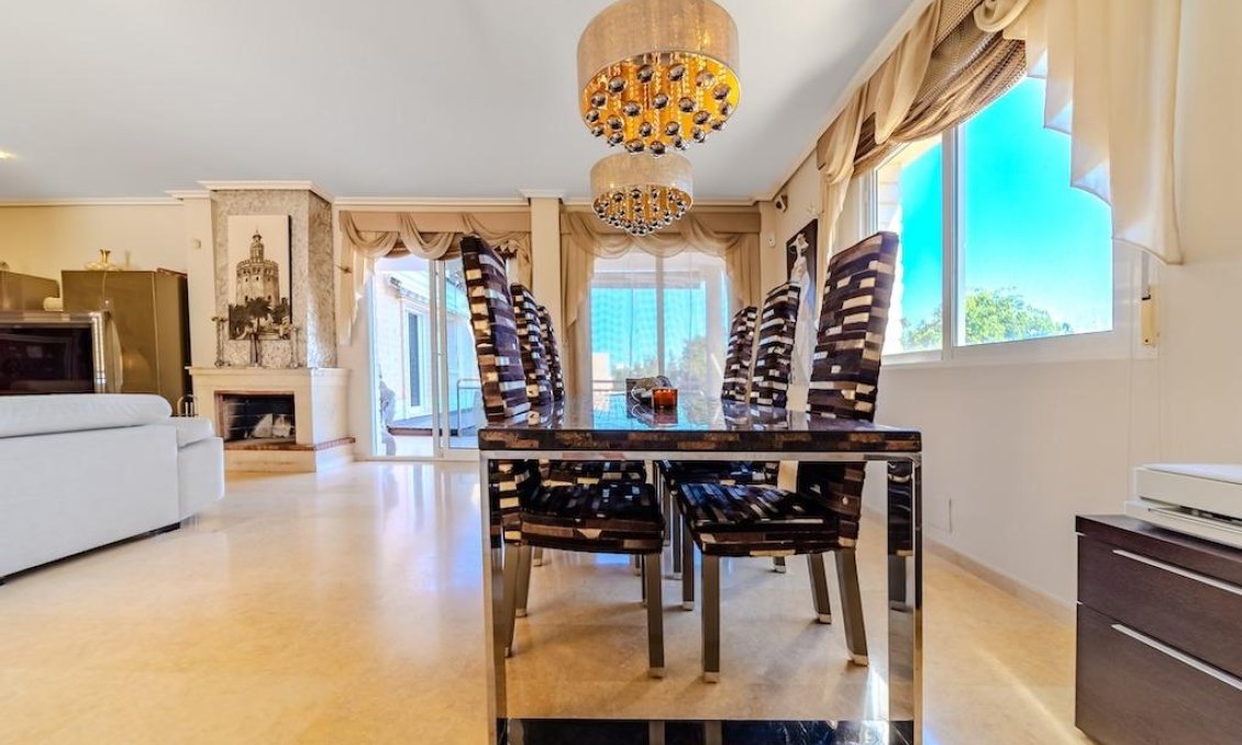 Wiederverkauf - Villa -
Torrevieja - Costa Blanca