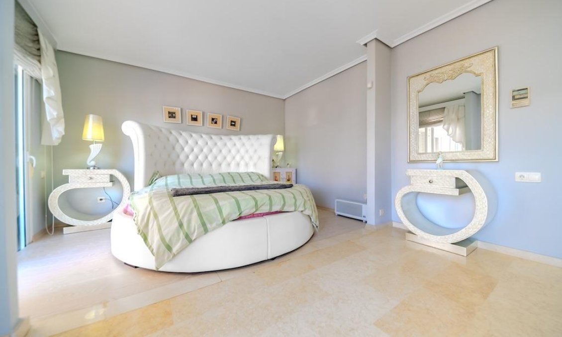 Wiederverkauf - Villa -
Torrevieja - Costa Blanca