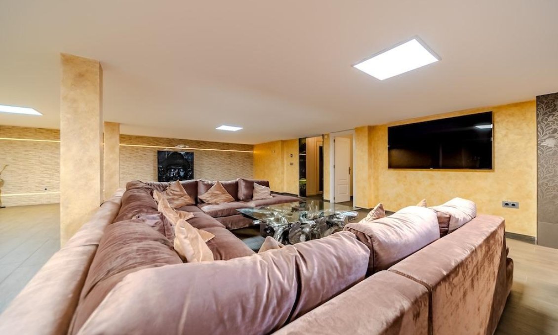 Wiederverkauf - Villa -
Torrevieja - Costa Blanca