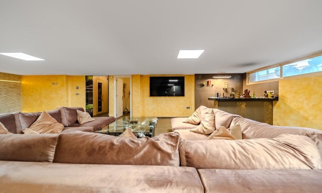 Wiederverkauf - Villa -
Torrevieja - Costa Blanca