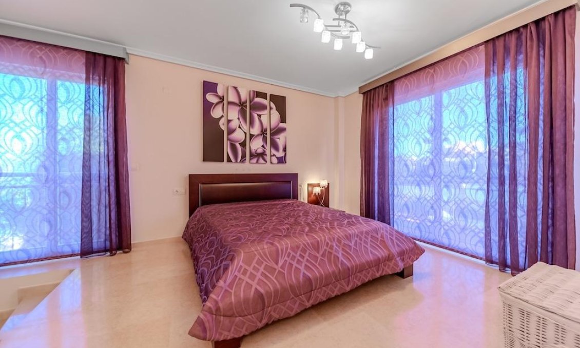 Wiederverkauf - Villa -
Torrevieja - Costa Blanca