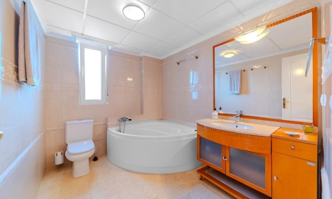 Wiederverkauf - Villa -
Torrevieja - Costa Blanca