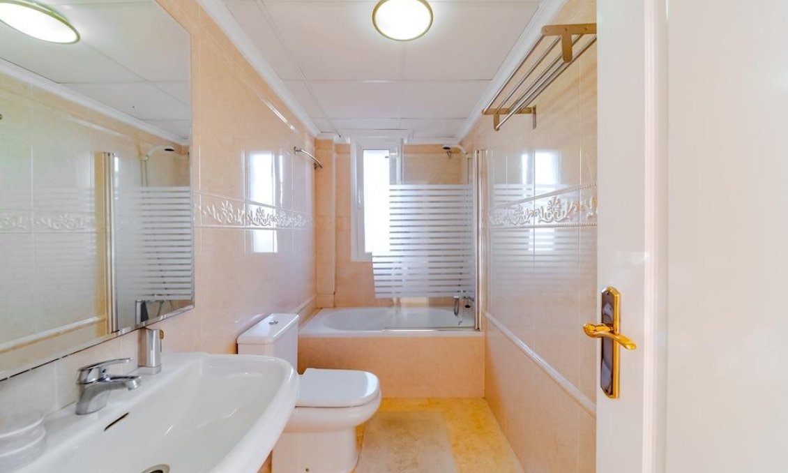 Wiederverkauf - Villa -
Torrevieja - Costa Blanca