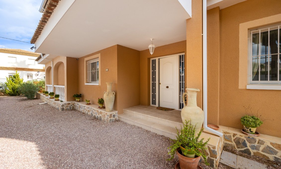 Segunda mano - Villa -
Aspe - Inland