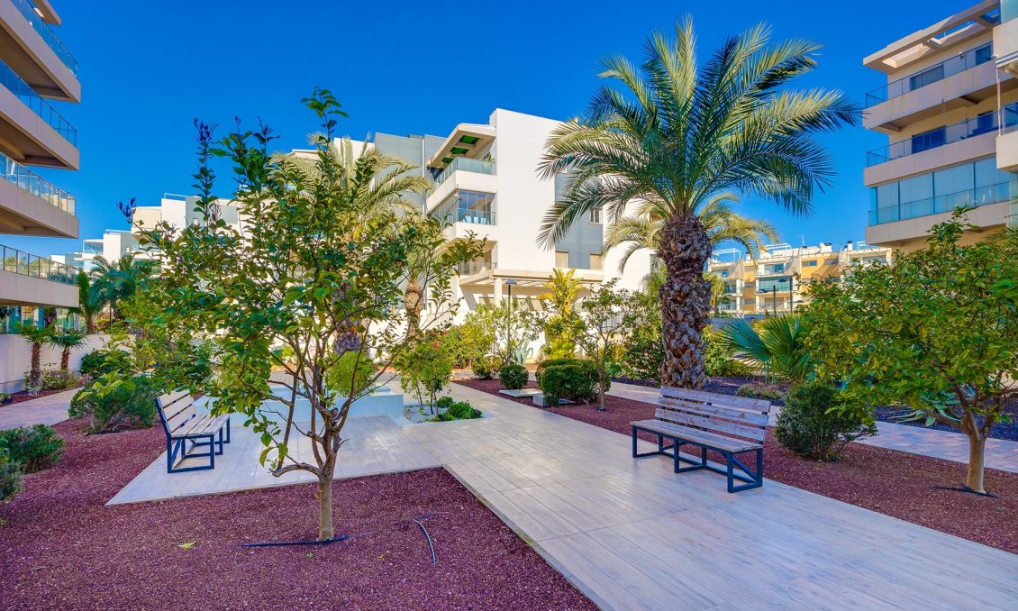Segunda mano - Apartamento -
Orihuela Costa - Costa Blanca