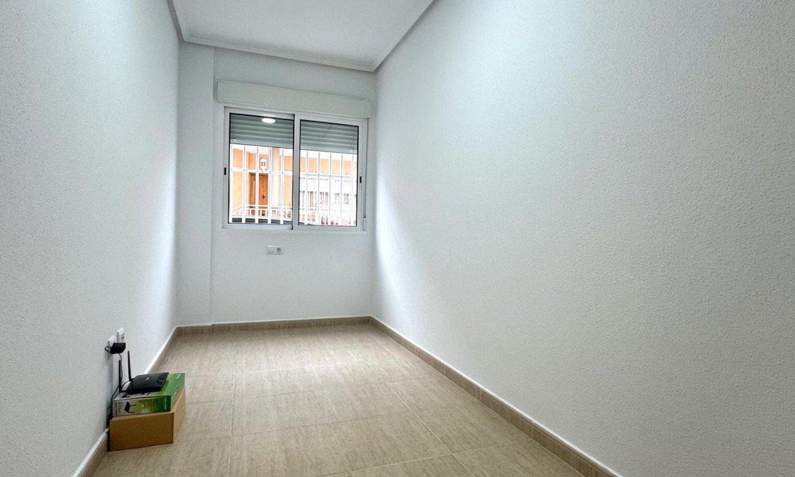 Segunda mano - Apartamento -
Pilar de la Horadada - Costa Blanca