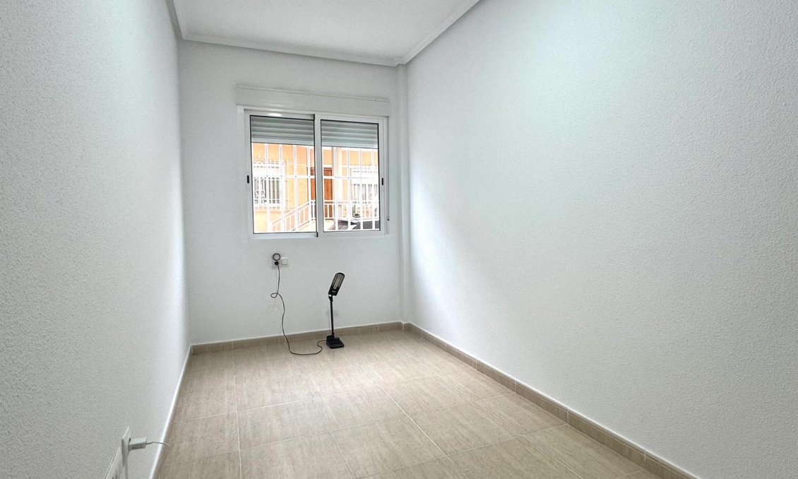 Segunda mano - Apartamento -
Pilar de la Horadada - Costa Blanca