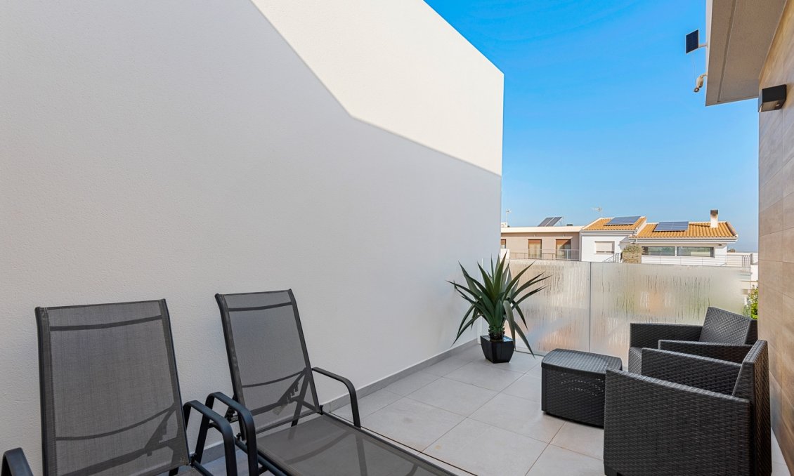 Segunda mano - Villa -
Ciudad Quesada - Costa Blanca