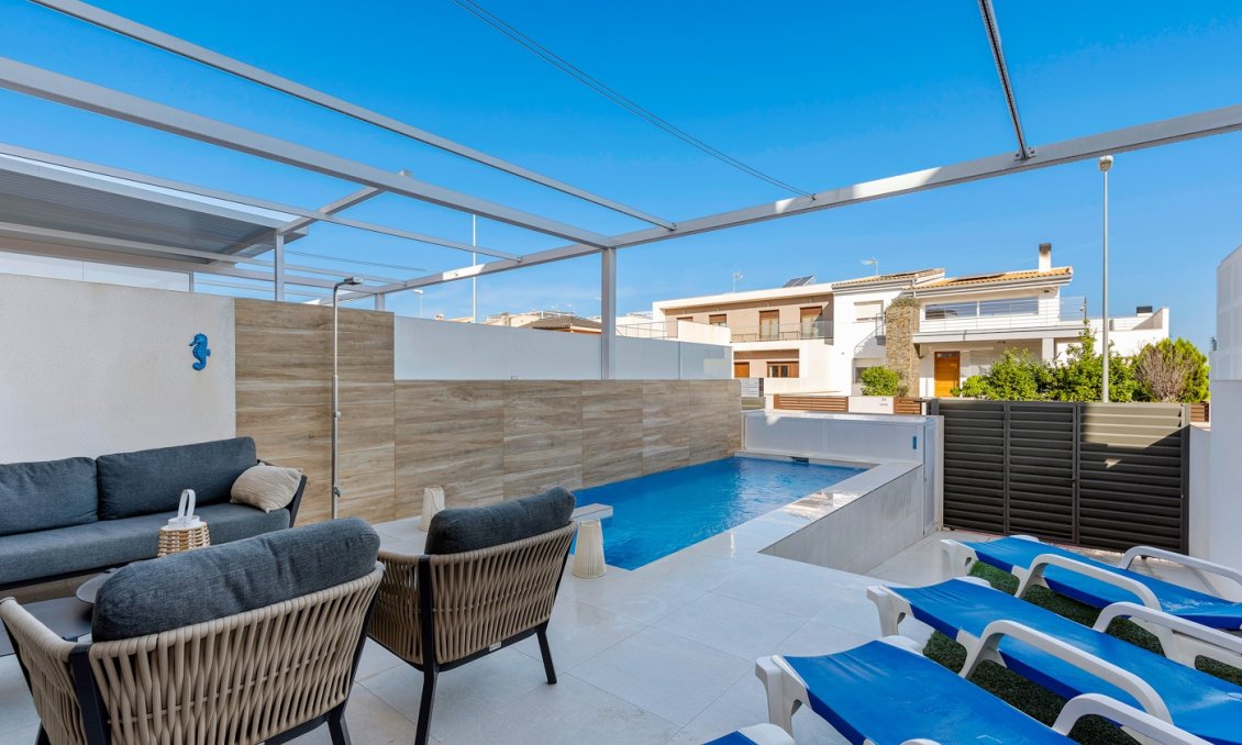 Segunda mano - Villa -
Ciudad Quesada - Costa Blanca