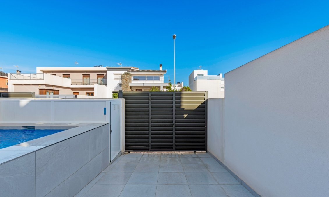 Segunda mano - Villa -
Ciudad Quesada - Costa Blanca