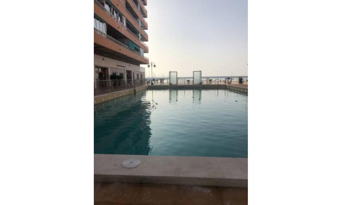 Wiederverkauf - Duplex -
Torrevieja - Playa De Los Naufragos