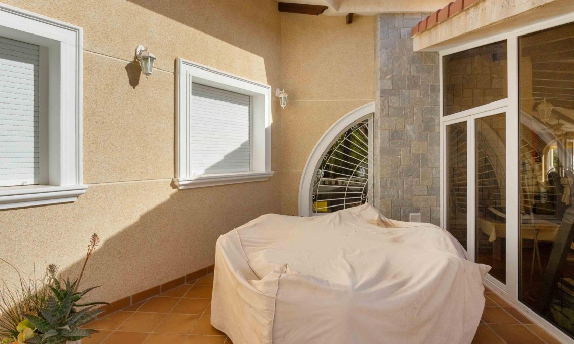 Revente - Villa -
Cabo Roig - Muy Cerca De La Playa