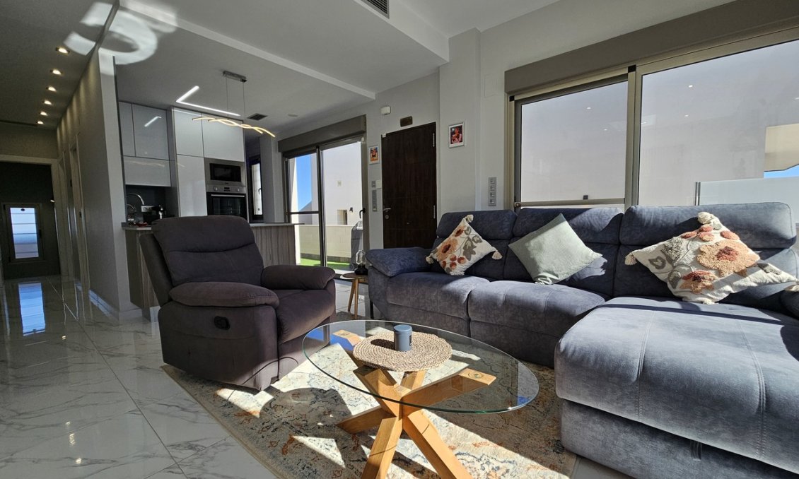 Segunda mano - Villa -
Villamartin - Costa Blanca