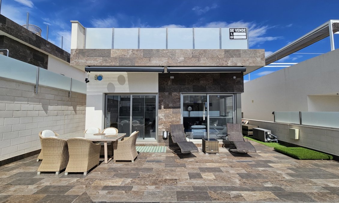 Segunda mano - Villa -
Villamartin - Costa Blanca
