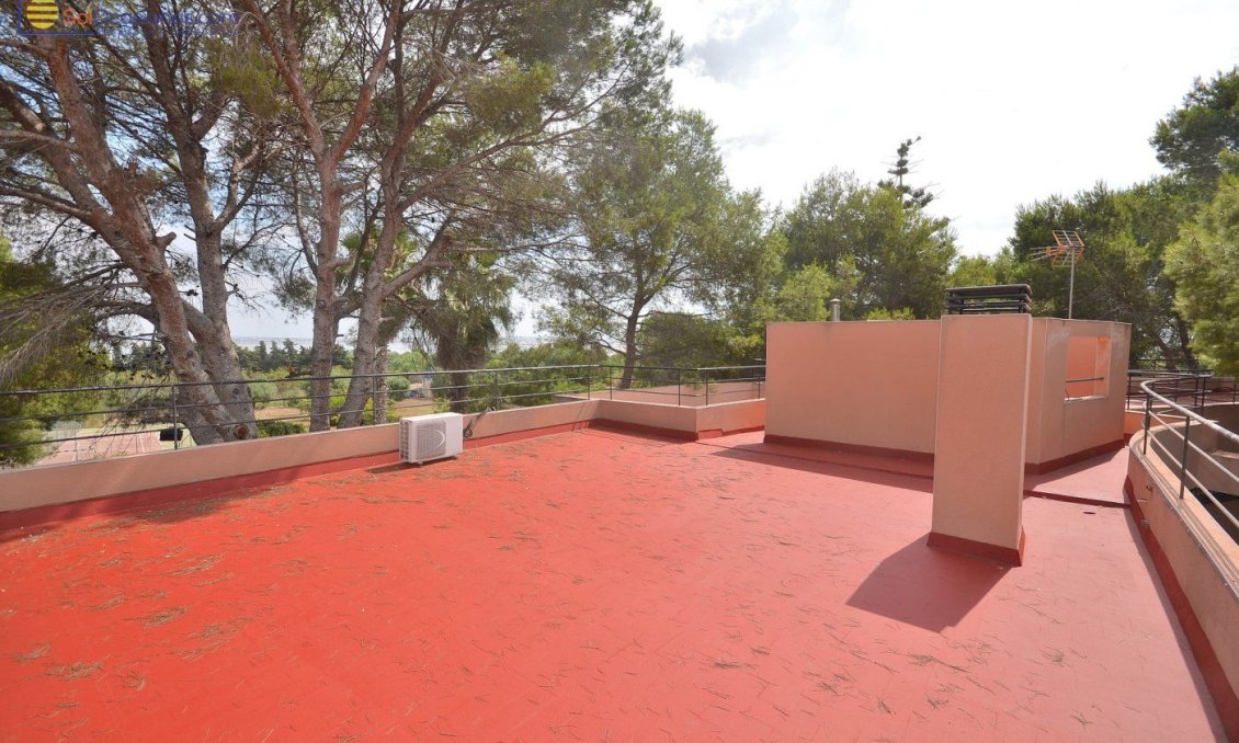 Segunda mano - Villa -
Torrevieja - Los Balcones