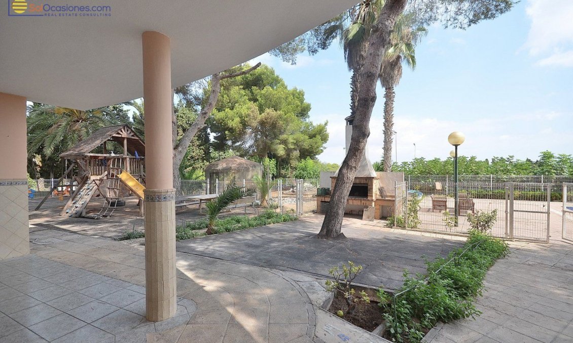 Segunda mano - Villa -
Torrevieja - Los Balcones