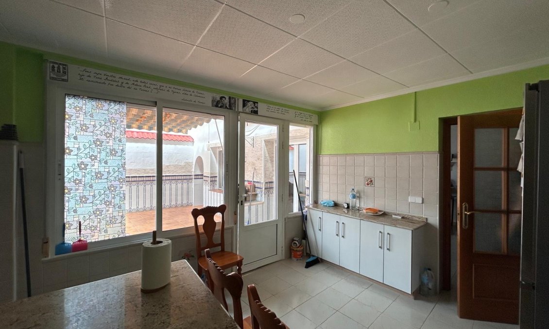 Segunda mano - Villa -
Jacarilla - Inland