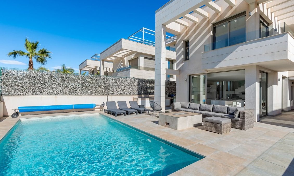 Segunda mano - Villa -
Orihuela Costa - Costa Blanca