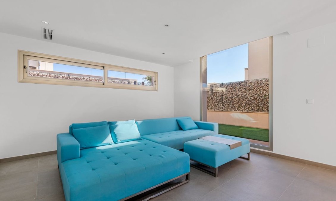 Segunda mano - Villa -
Orihuela Costa - Costa Blanca