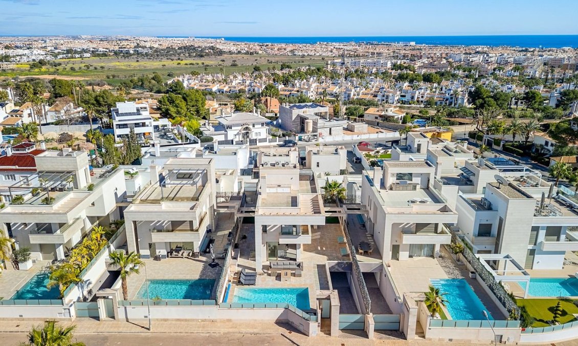 Segunda mano - Villa -
Orihuela Costa - Costa Blanca