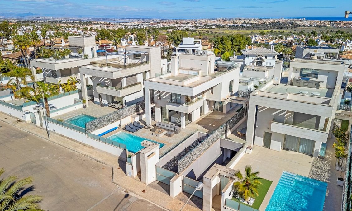 Segunda mano - Villa -
Orihuela Costa - Costa Blanca