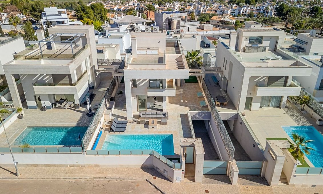 Segunda mano - Villa -
Orihuela Costa - Costa Blanca