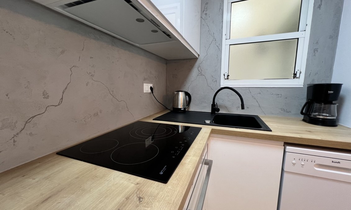 Segunda mano - Apartamento -
Torrevieja - Centro