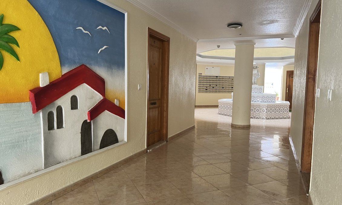 Segunda mano - Apartamento -
Torrevieja - Centro