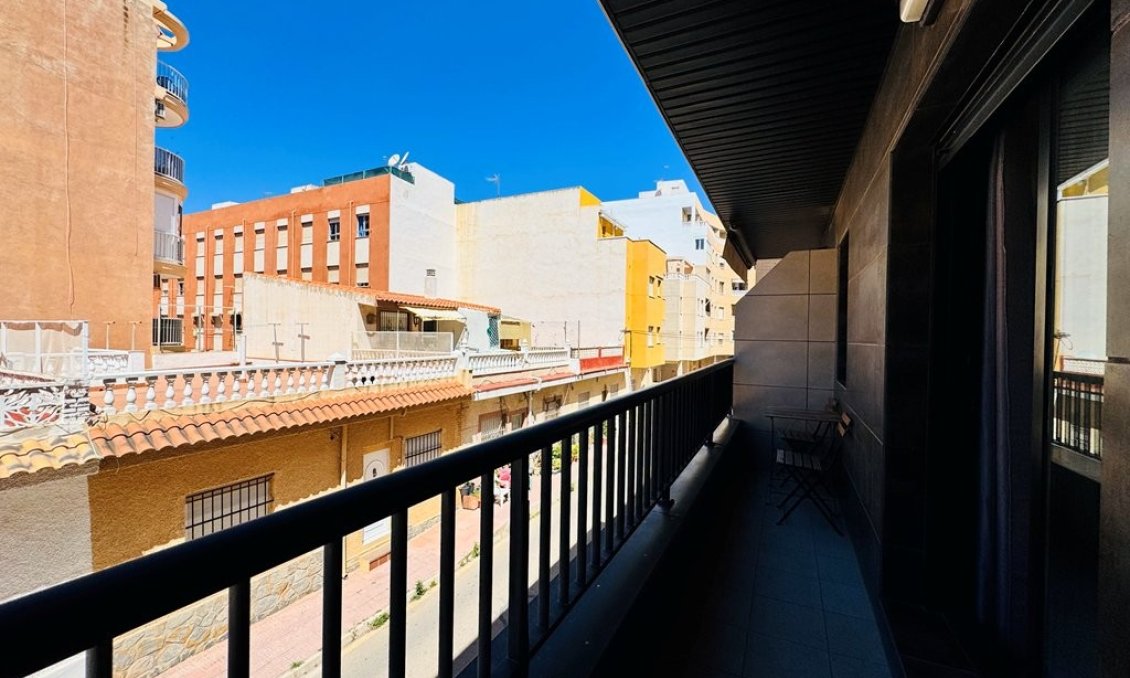 Segunda mano - Apartamento -
La Mata - Costa Blanca