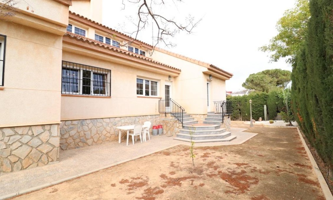 Segunda mano - Villa -
Pilar de la Horadada - Costa Blanca