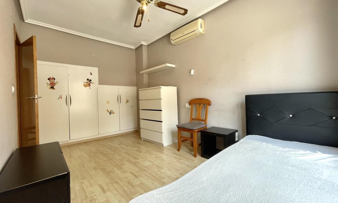 Segunda mano - Villa -
Algorfa - Costa Blanca