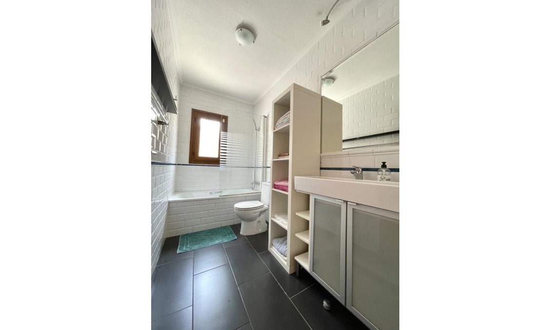Segunda mano - Villa -
Algorfa - Costa Blanca