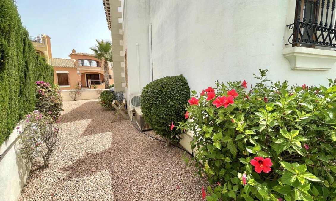 Segunda mano - Villa -
Algorfa - Costa Blanca