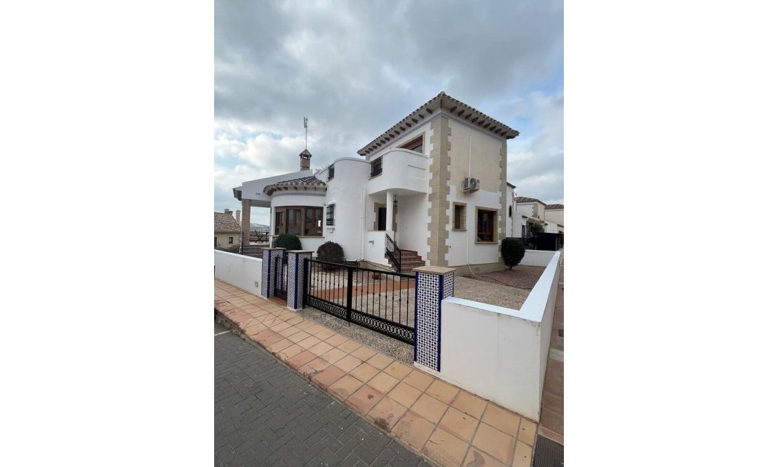 Segunda mano - Villa -
Algorfa - Costa Blanca