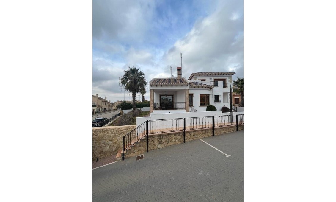 Segunda mano - Villa -
Algorfa - Costa Blanca