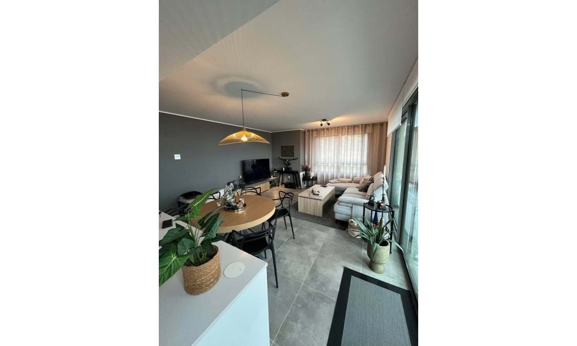 Segunda mano - Apartamento -
Finestrat