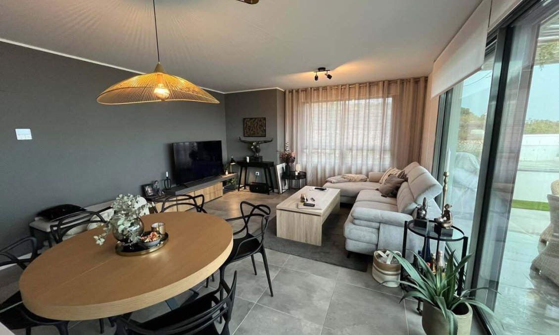 Segunda mano - Apartamento -
Finestrat