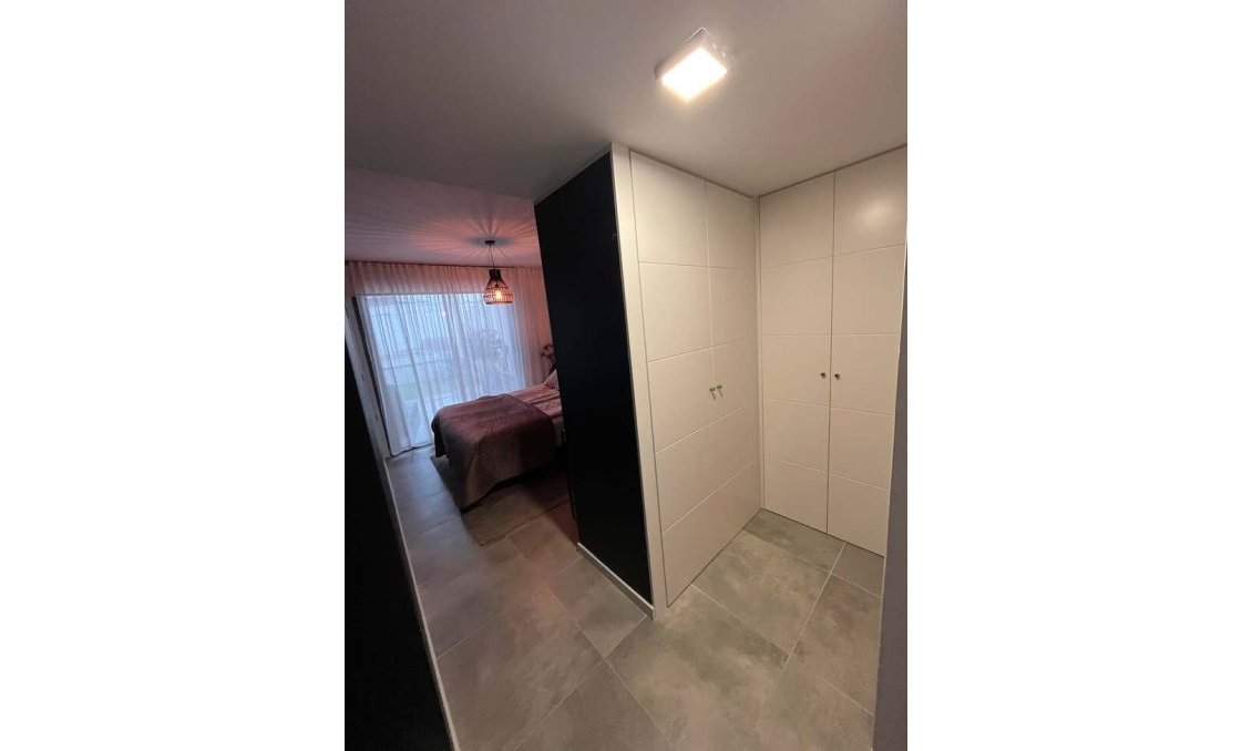 Segunda mano - Apartamento -
Finestrat