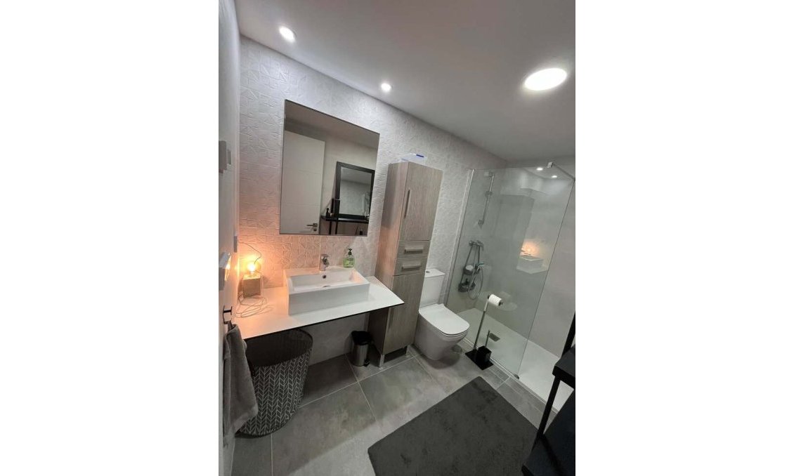 Segunda mano - Apartamento -
Finestrat