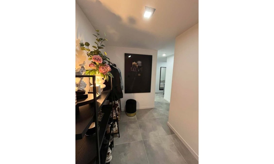 Segunda mano - Apartamento -
Finestrat