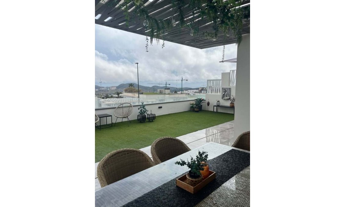 Segunda mano - Apartamento -
Finestrat